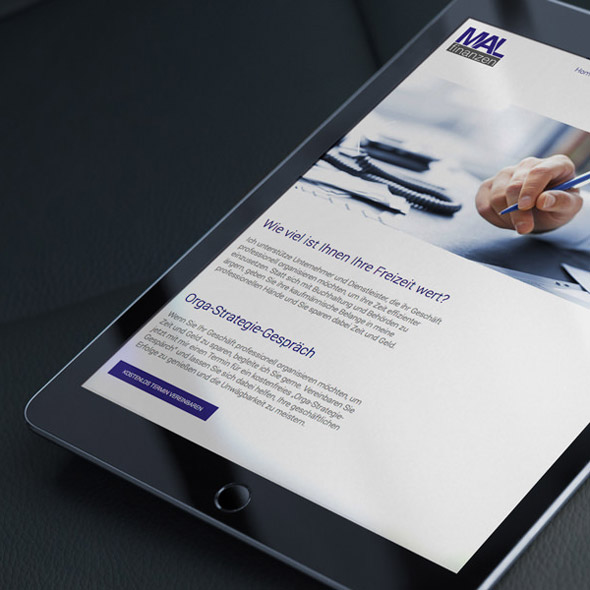 Detailansicht eines Tablets auf dem die responsive Website von MAL Finanzen zu sehen ist